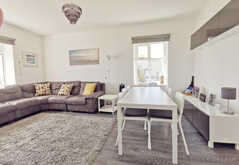 Plas Darien-3 Bed Apt- Sea Views - Sleeps 5 特雷杜尔 外观 照片