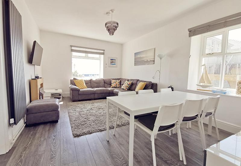 Plas Darien-3 Bed Apt- Sea Views - Sleeps 5 特雷杜尔 外观 照片